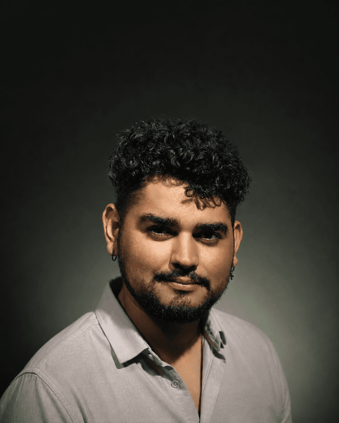 Retrato de Victor Manuel Guerra López, co-fundador de VIMA Consulting